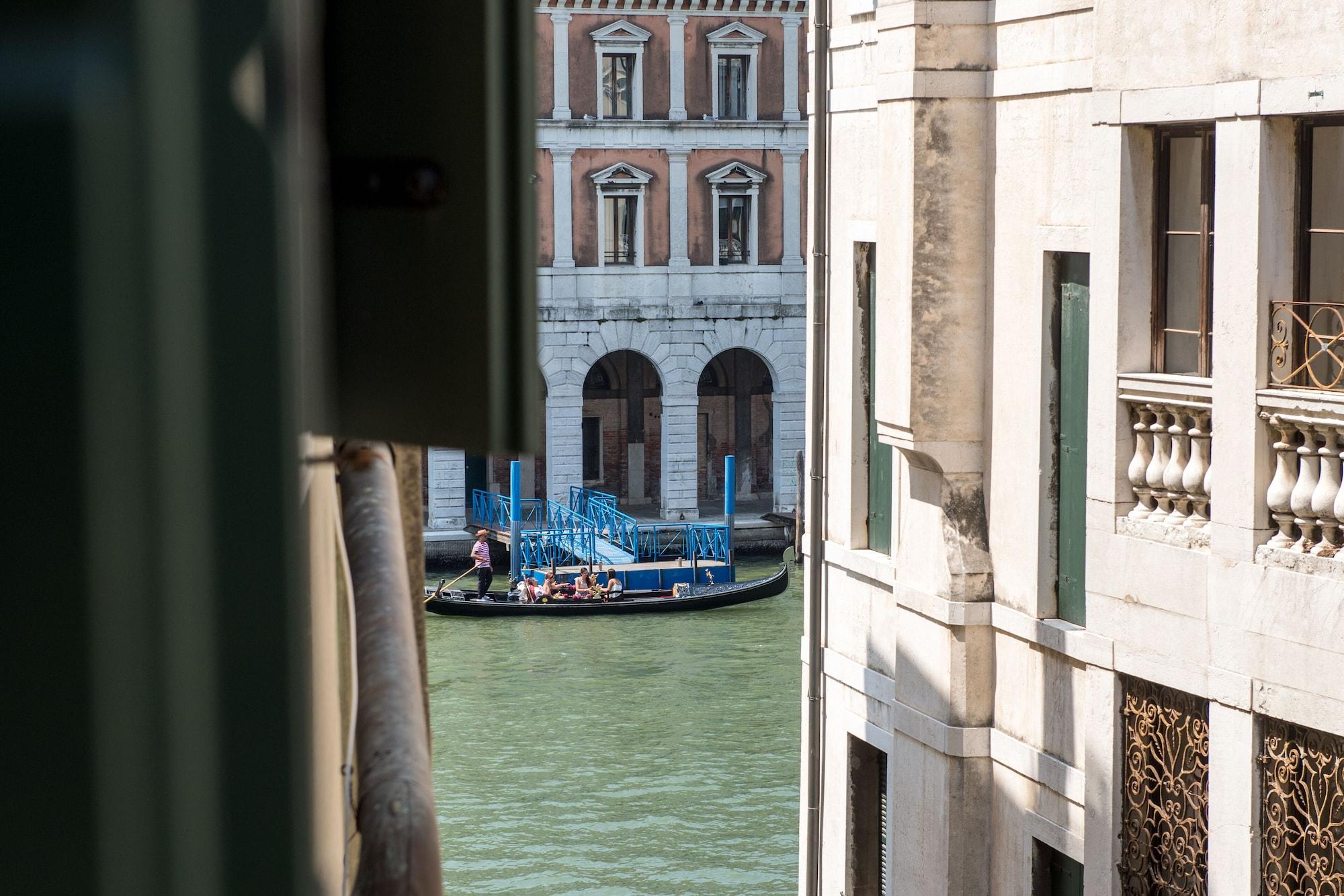 Locanda Leon Bianco On The Grand Canal 威尼斯 外观 照片